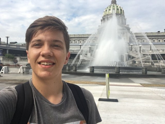 Student III roku turystyki i rekreacji PWSTE w Jarosławiu, Ivan Marchuk w USA korzysta z programu Work and Travel - 2016 rok